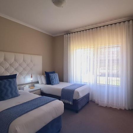 2 On Lismore Guesthouse Tokai Buitenkant foto