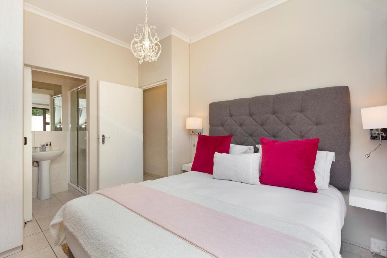 2 On Lismore Guesthouse Tokai Buitenkant foto