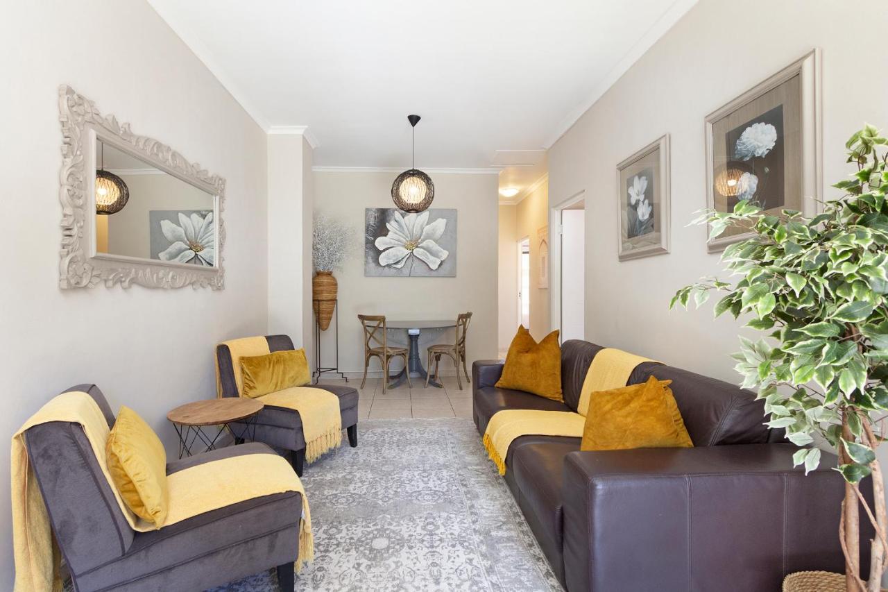 2 On Lismore Guesthouse Tokai Buitenkant foto