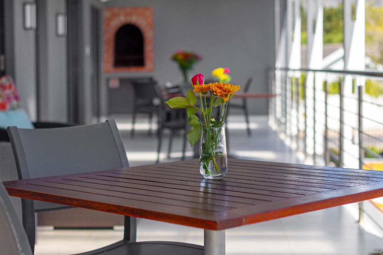 2 On Lismore Guesthouse Tokai Buitenkant foto