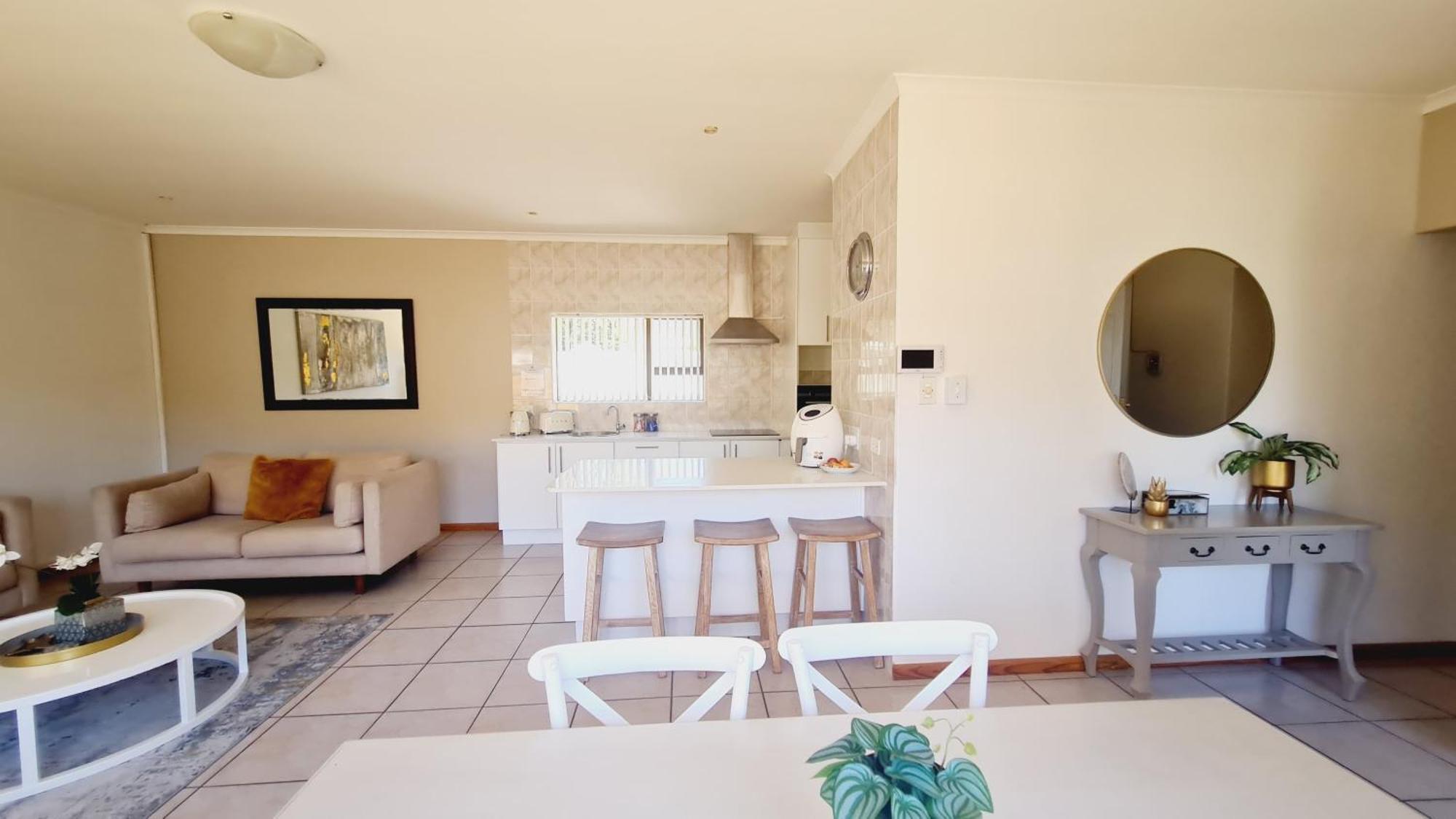 2 On Lismore Guesthouse Tokai Buitenkant foto