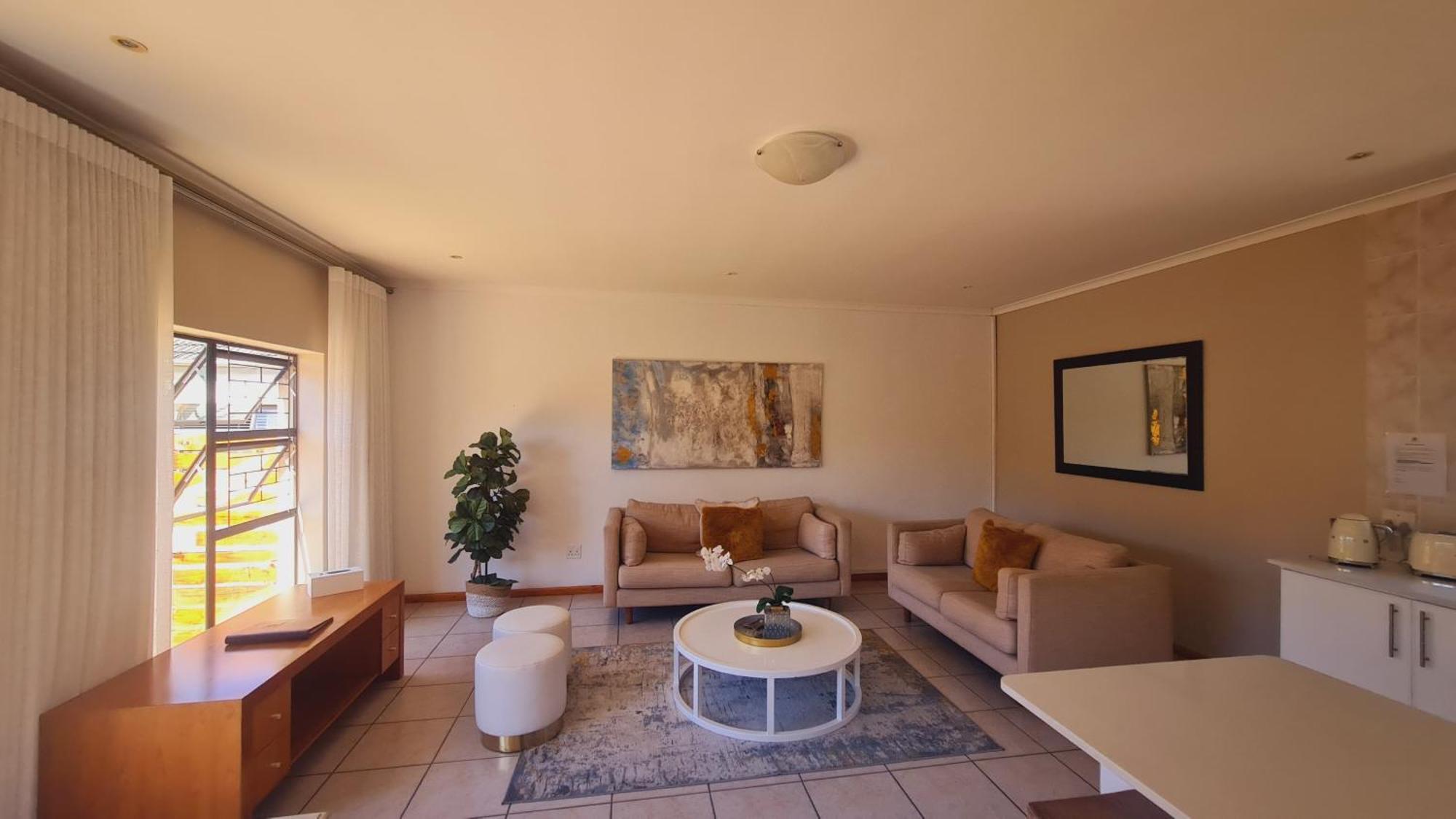 2 On Lismore Guesthouse Tokai Buitenkant foto