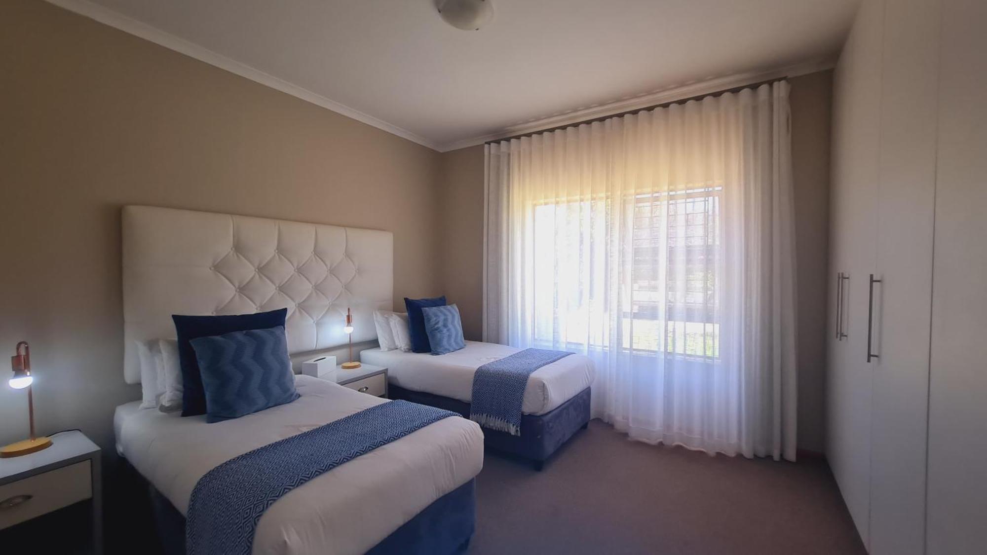 2 On Lismore Guesthouse Tokai Buitenkant foto